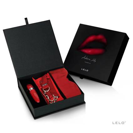 LELO AdoreMe PleasureSet packaging