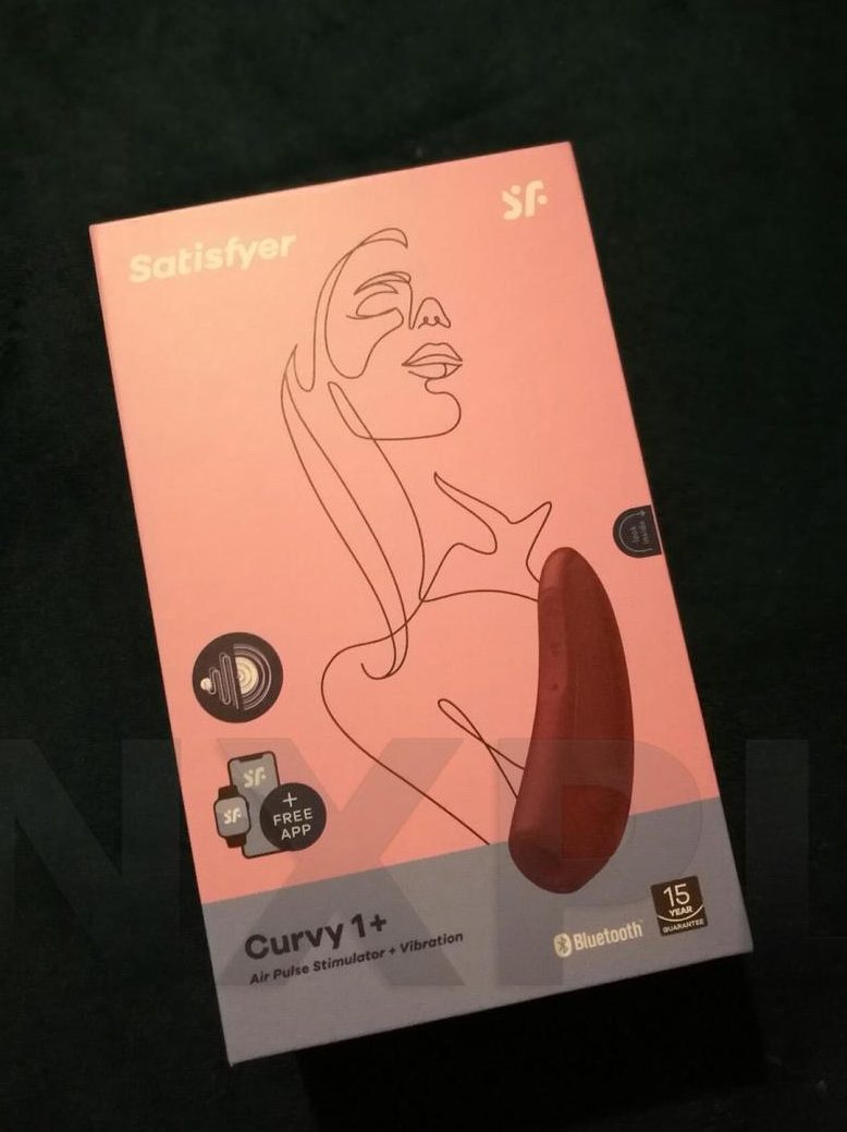 Test du stimulateur clitoridien Satisfyer Curvy 1+ - NXPL